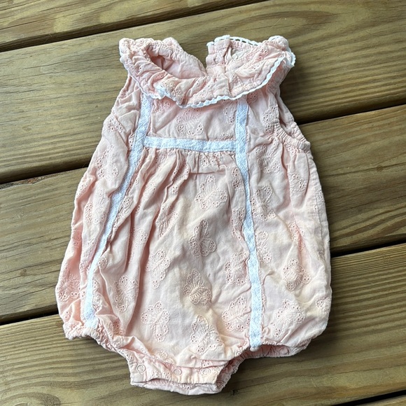 Catherine Malandrino baby size 6/9 months  Eyelet Romper - Picture 1 of 7